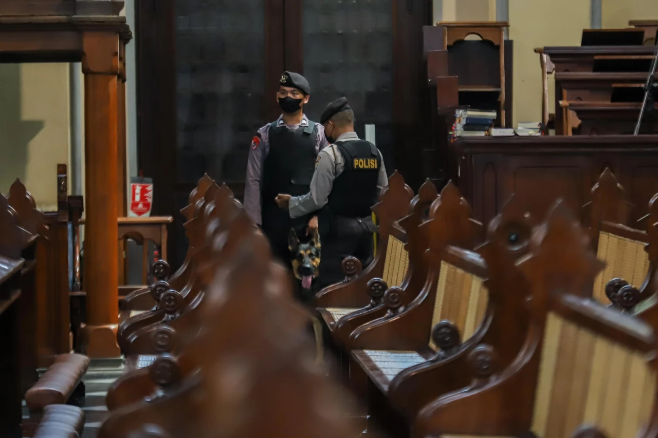 Penyisiran Keamanan...