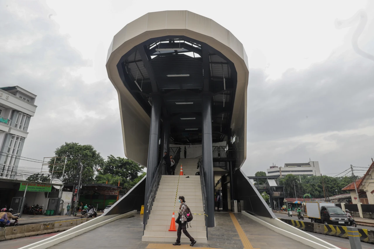 Penampakan Halte TransJakarta...