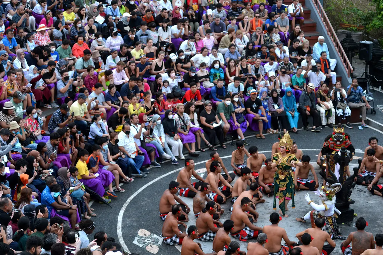 Wisata Tari Kecak Uluwatu