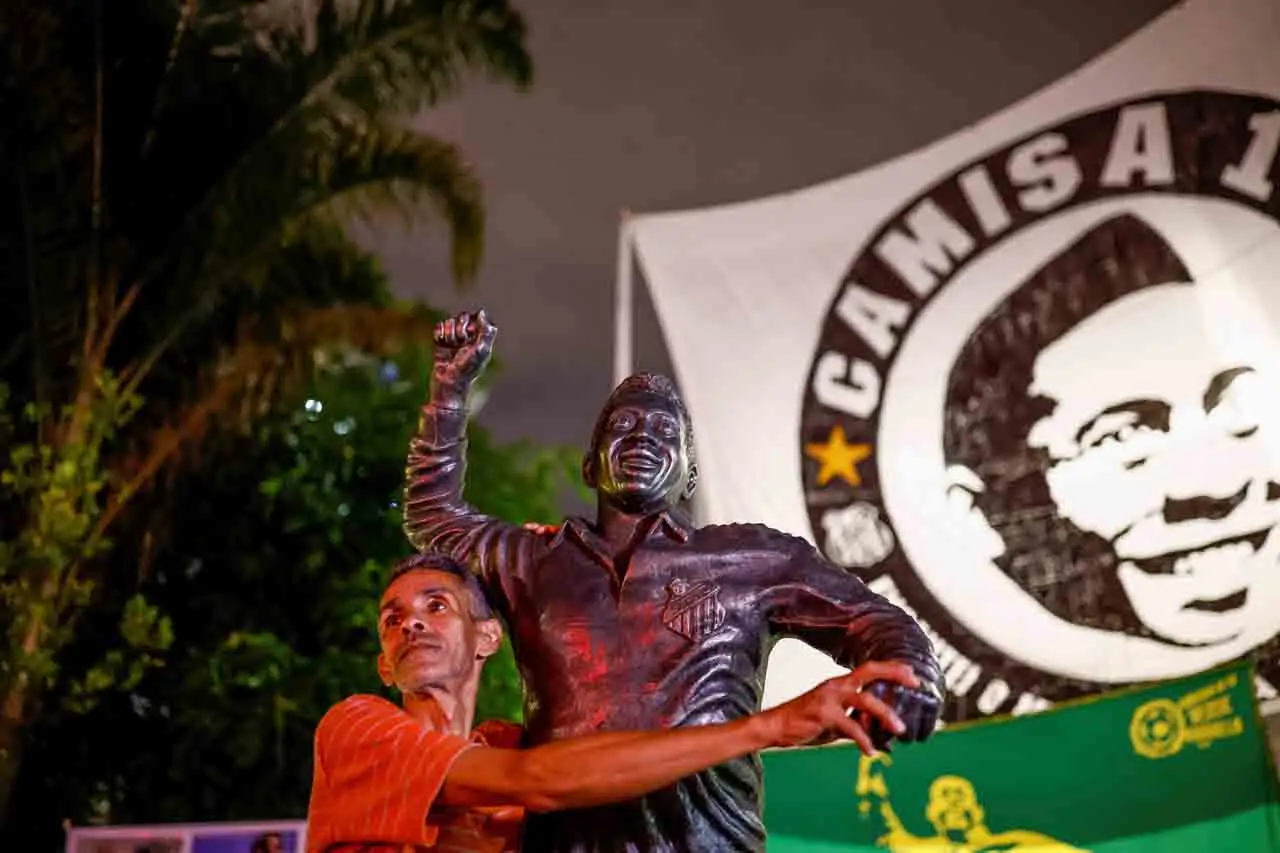 Pele Tutup Usia, Rakyat...