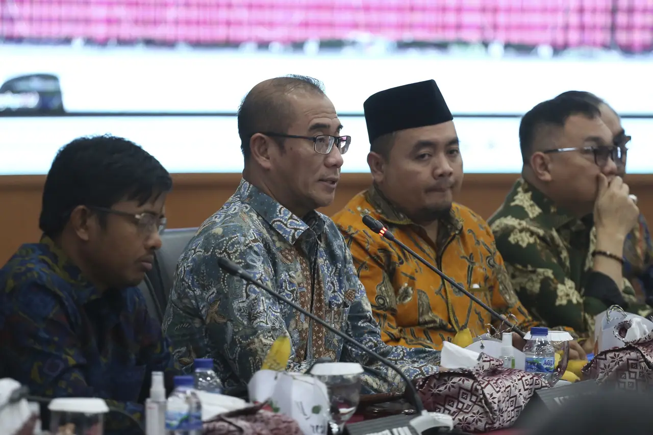 Lolos Verifikasi Faktual...