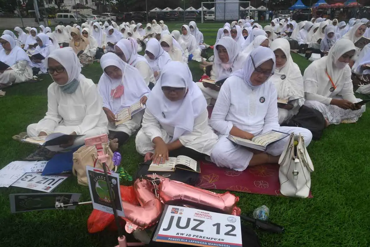Jelang Pergantian Tahun,...