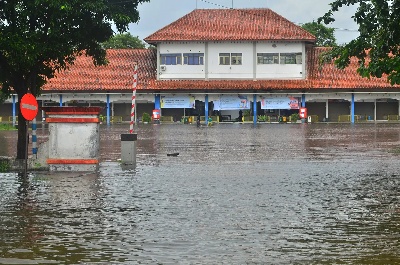 Terminal Jati Kudus...