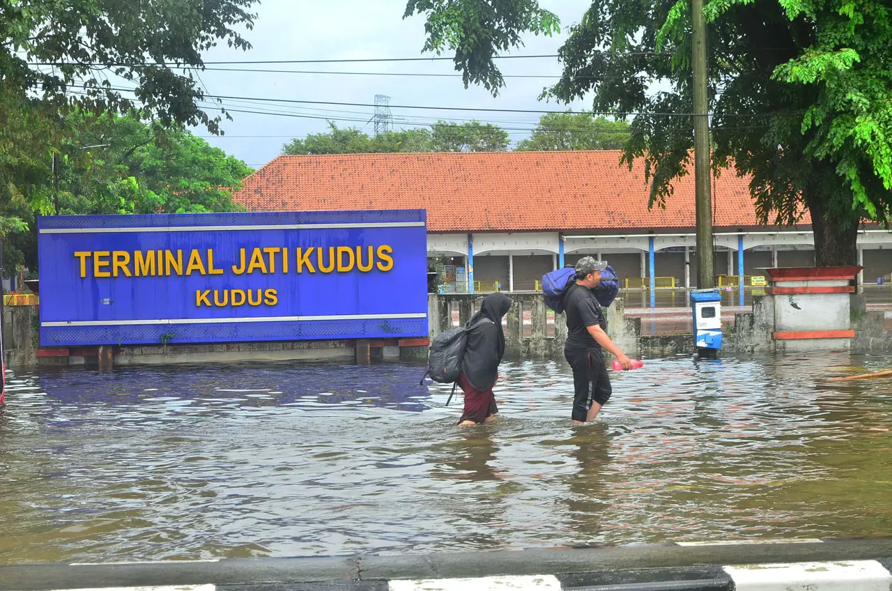 Terminal Jati Kudus...