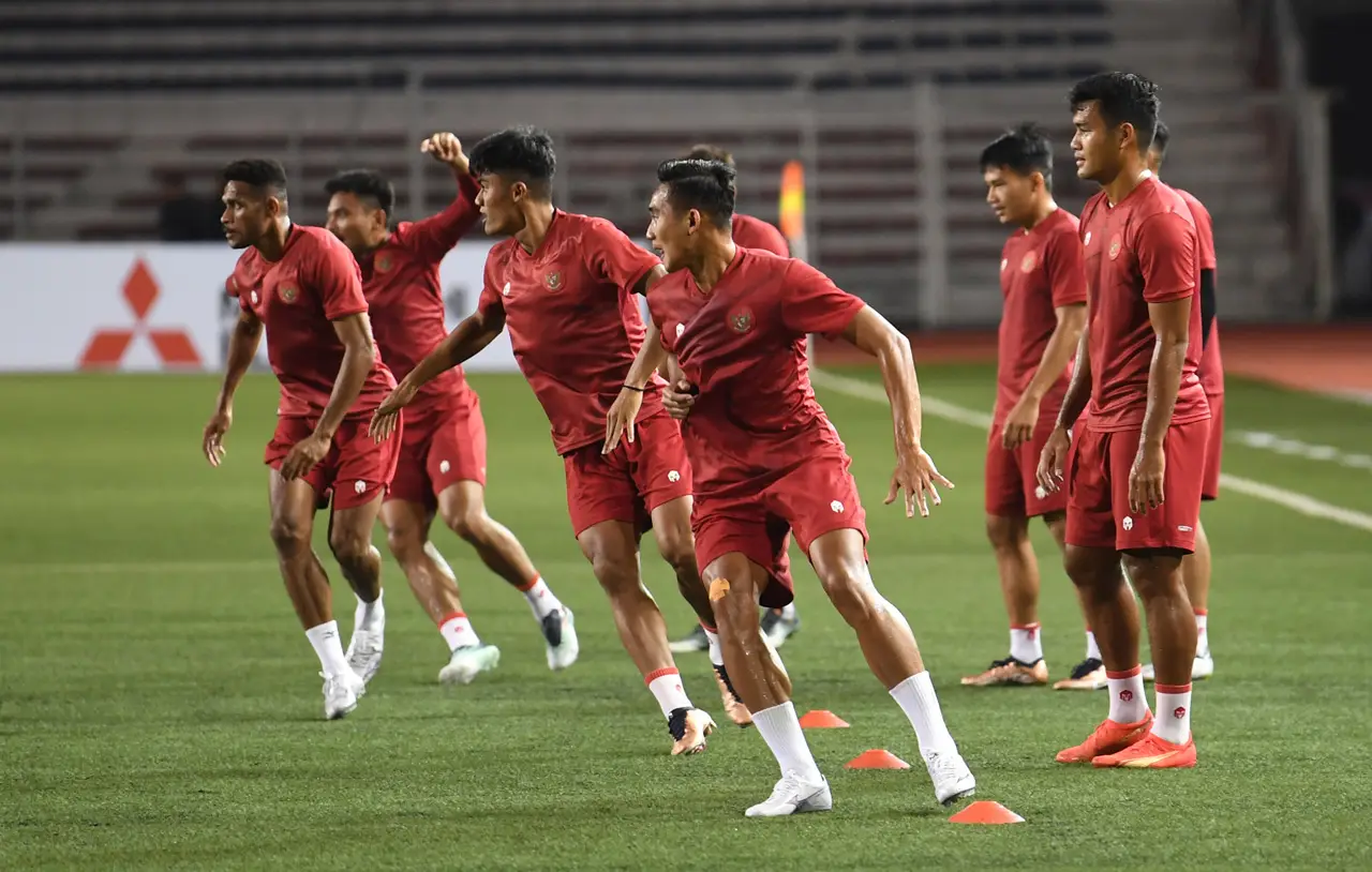 Laga Penentuan Squad...