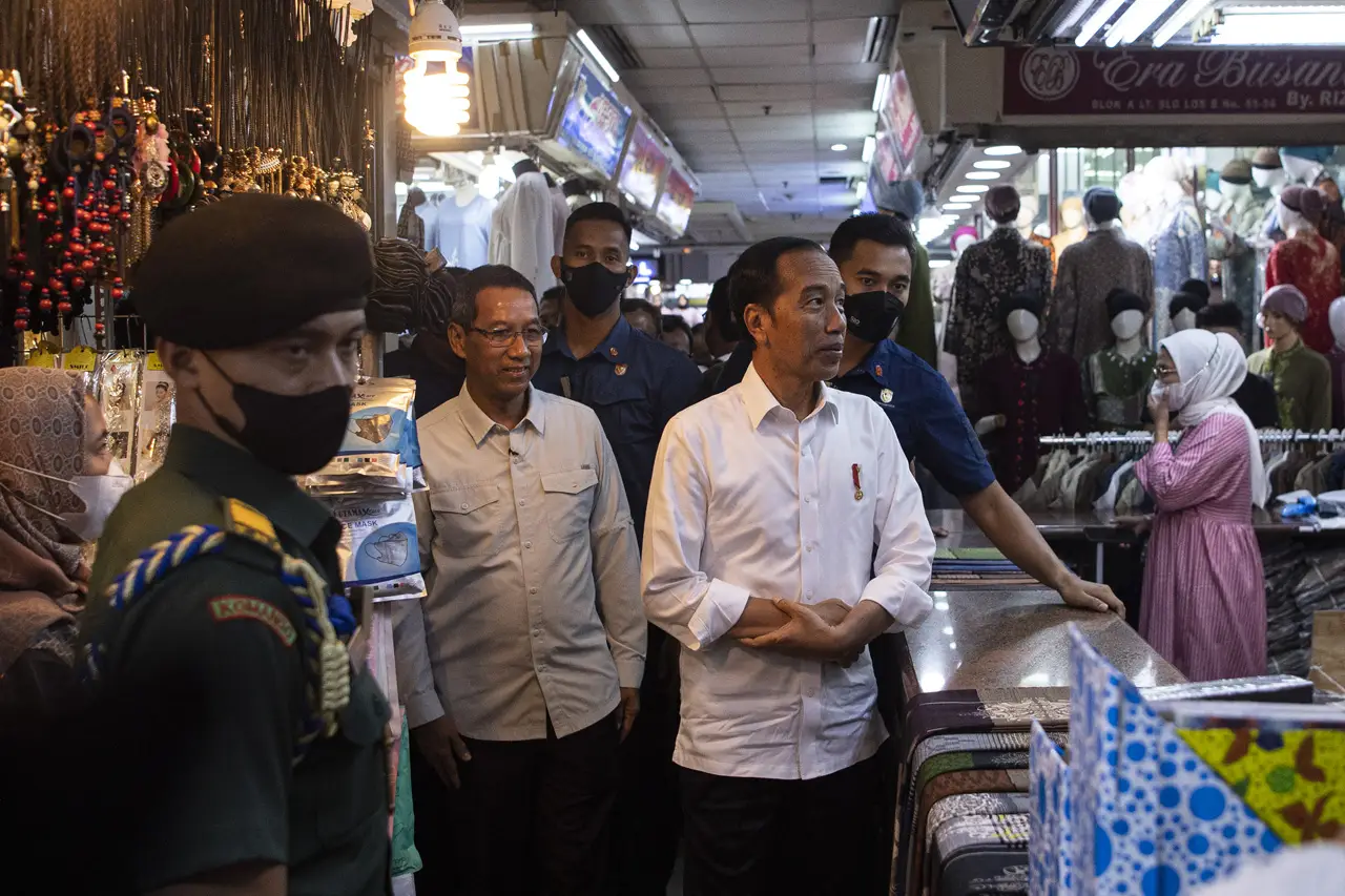 Momen Jokowi Blusukan...