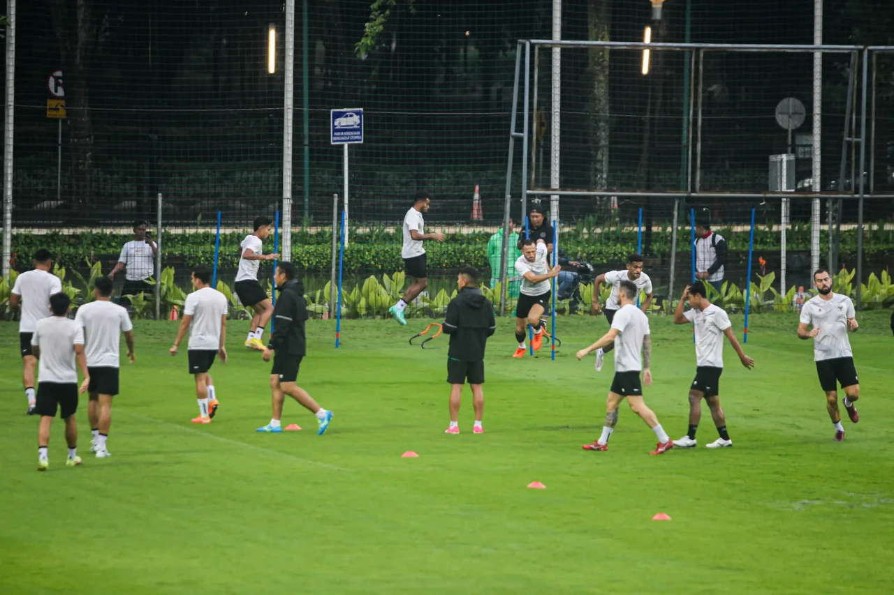 Potret Latihan Timnas...