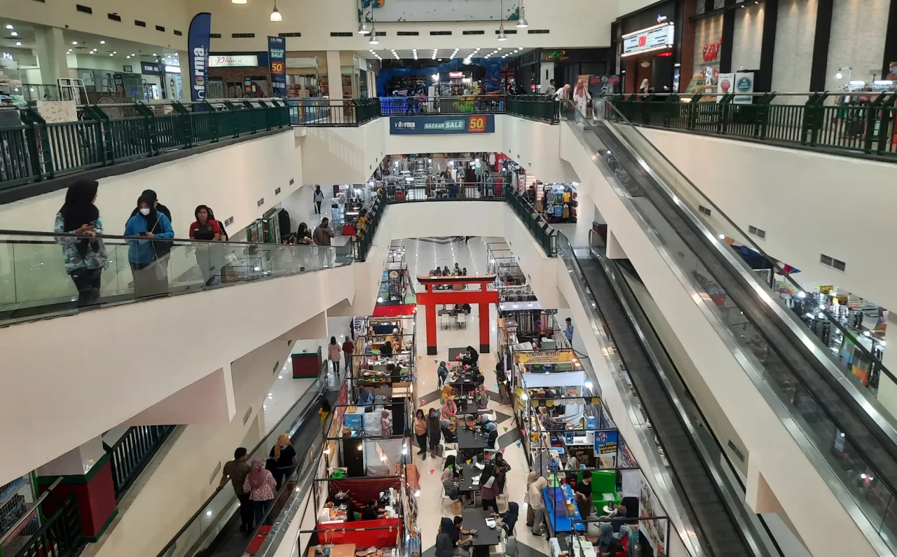 Begini Suasana Pusat...