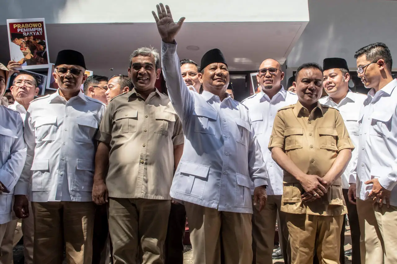 Prabowo Subianto Resmikan...