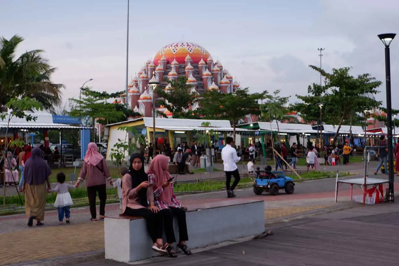 Libur Sekolah Usai,...