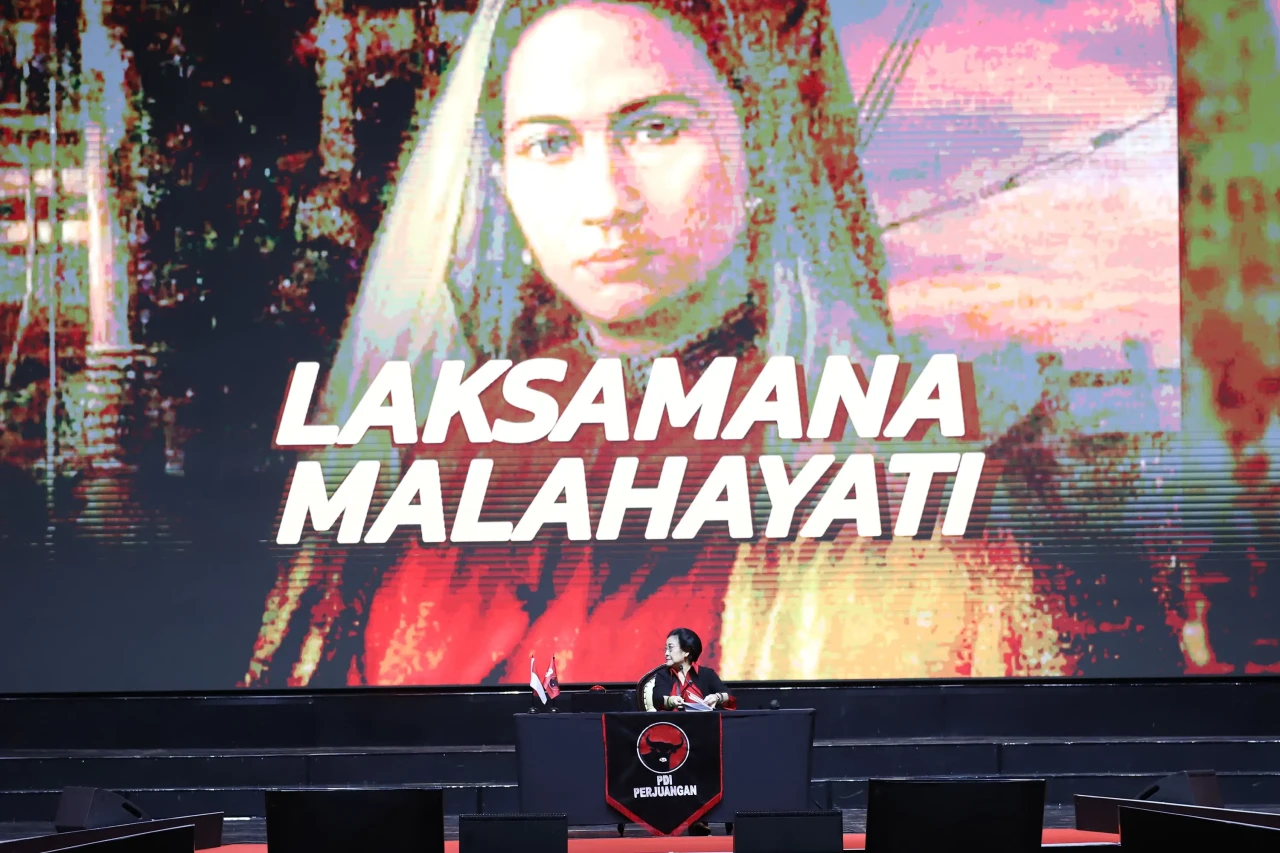 Megawati Sampaikan Pidato...