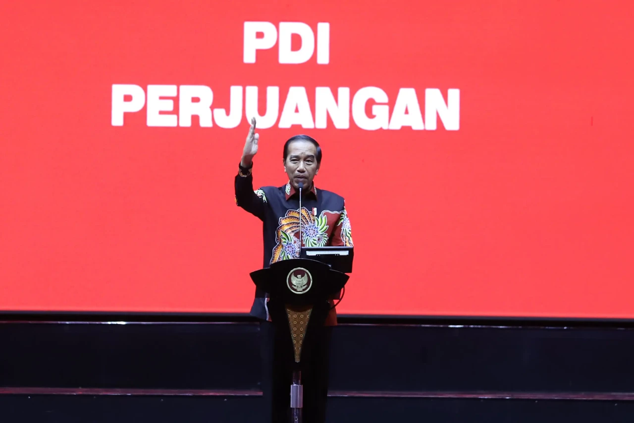 Jokowi Hadiri Peringatan...