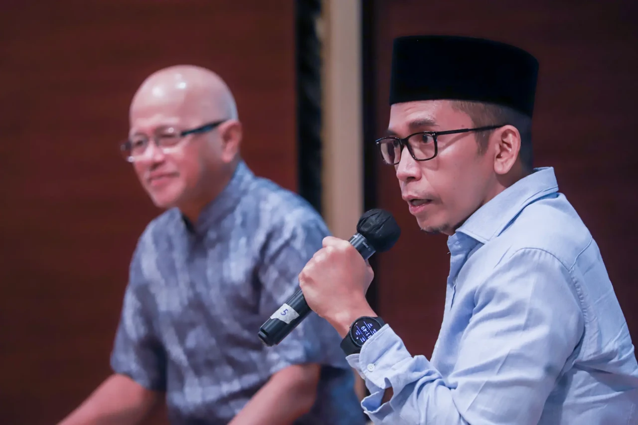 TGB Zainul Majdi Hadiri...