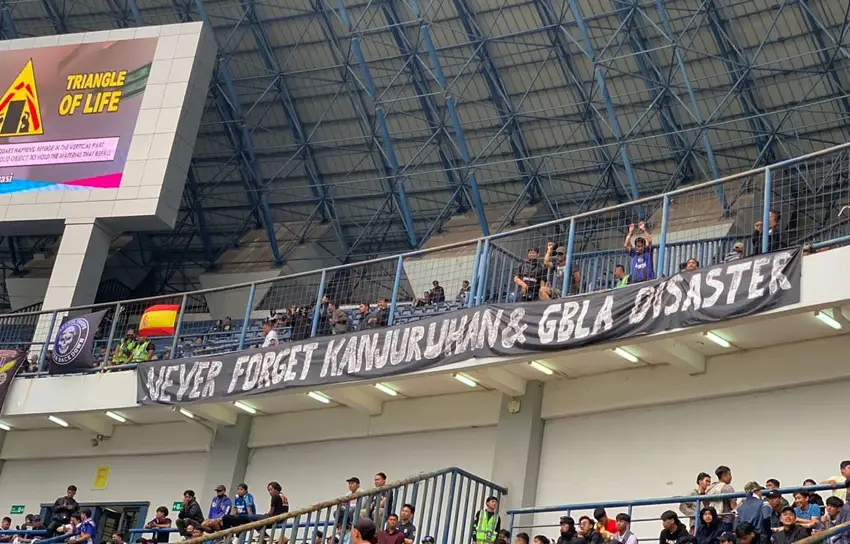 Tuntut Penuntasan Kasus...