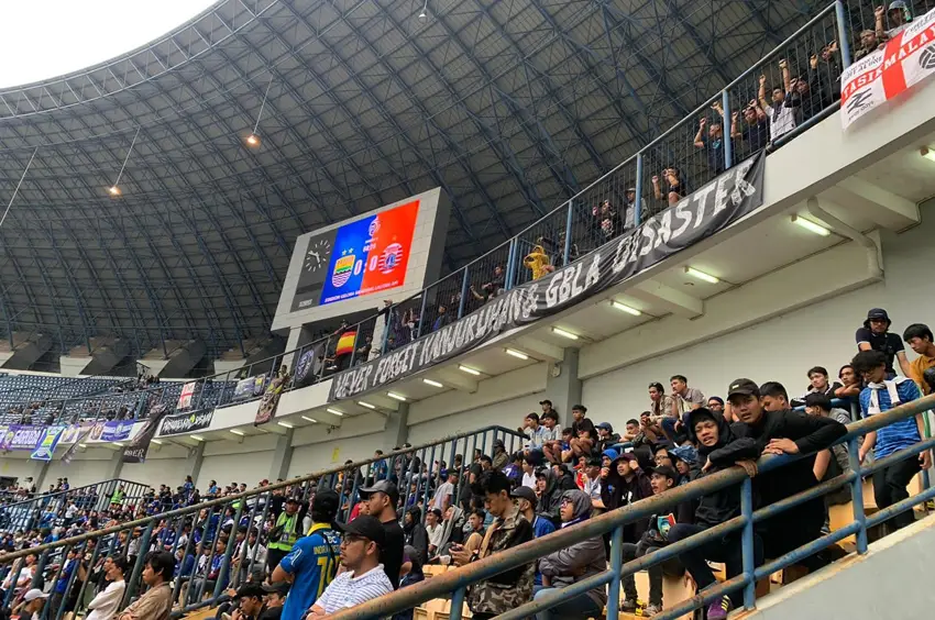 Tuntut Penuntasan Kasus...