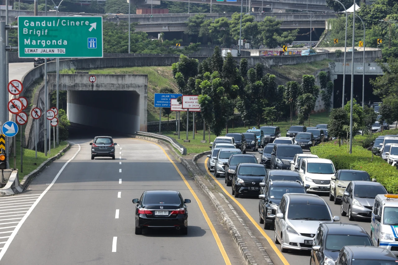 Pembayaran Tol Nir Sentuh...