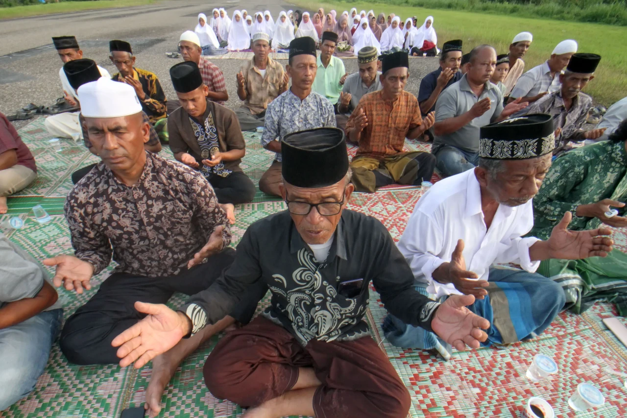 Lahan Sawah Mengering,...