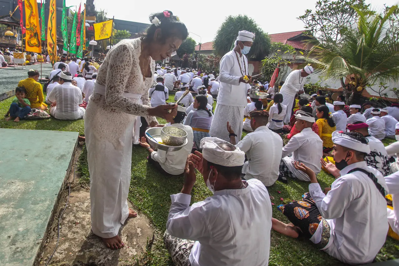 Perayaan Hari Raya Kuningan...