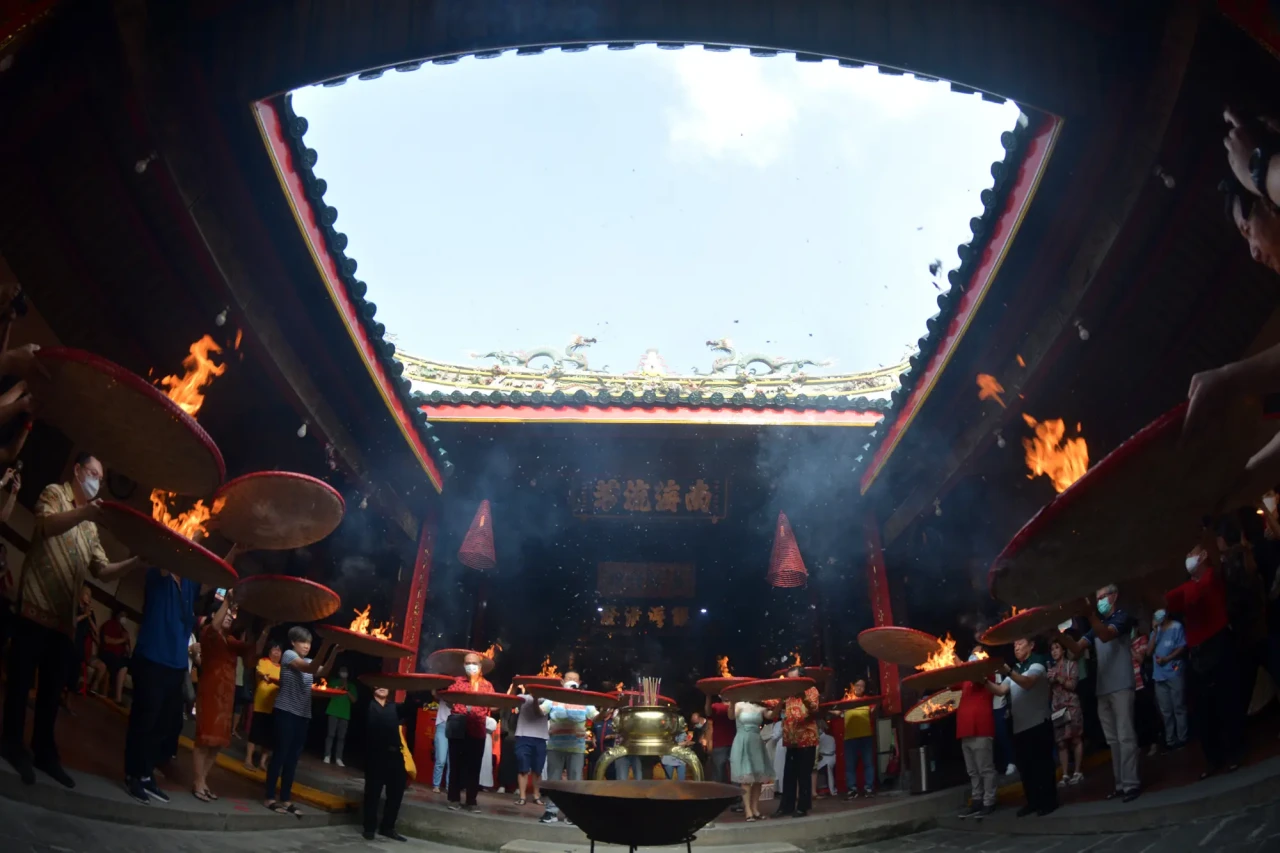 Ritual Bakar Tampah...