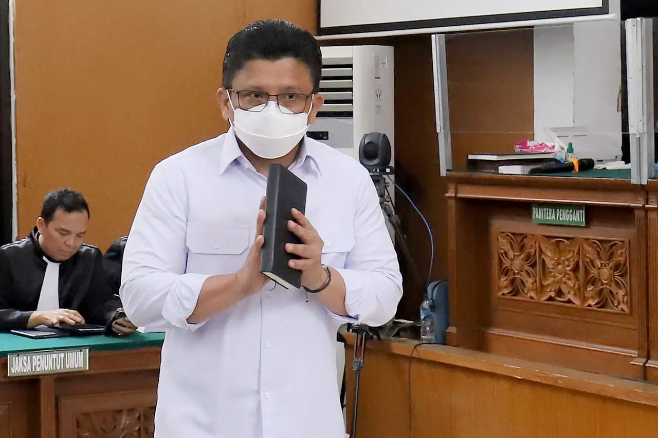 Ferdy Sambo Dituntut...
