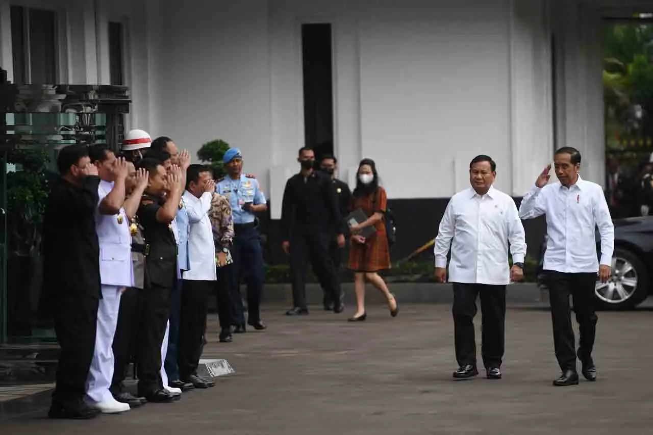 Jokowi Hadiri Rapim...