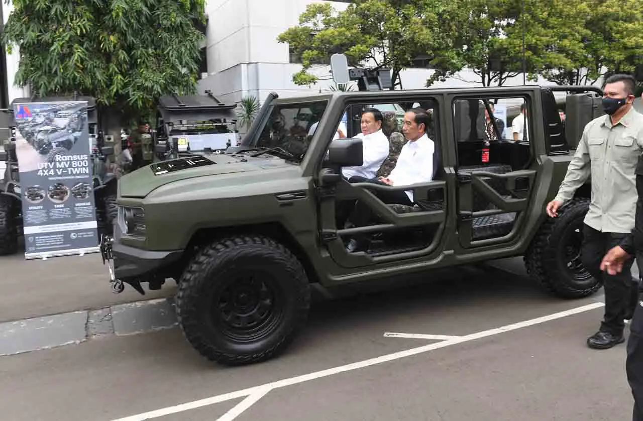 Jokowi Hadiri Rapim...