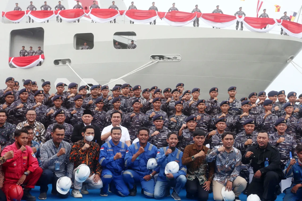 Kapal Rumah Sakit KRI...