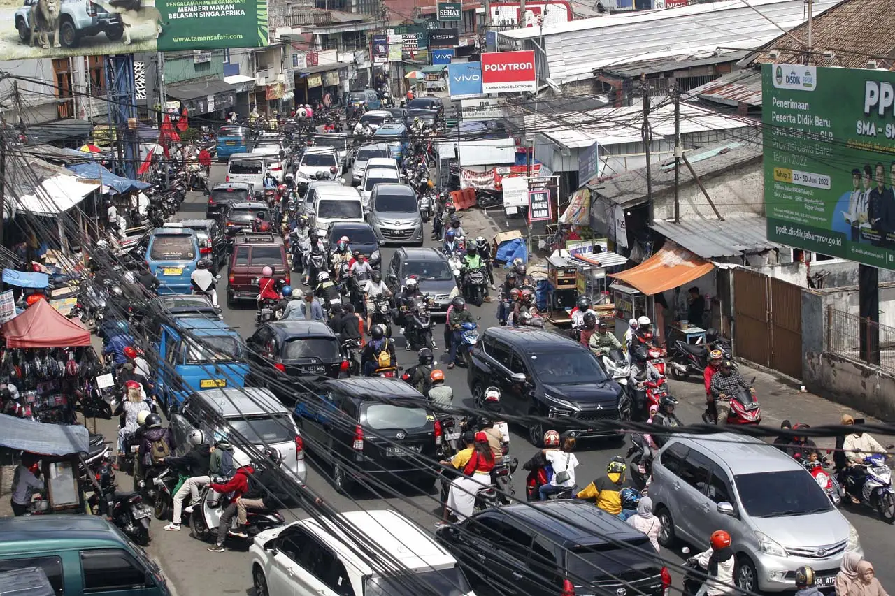 Padat Merayap Jalur...