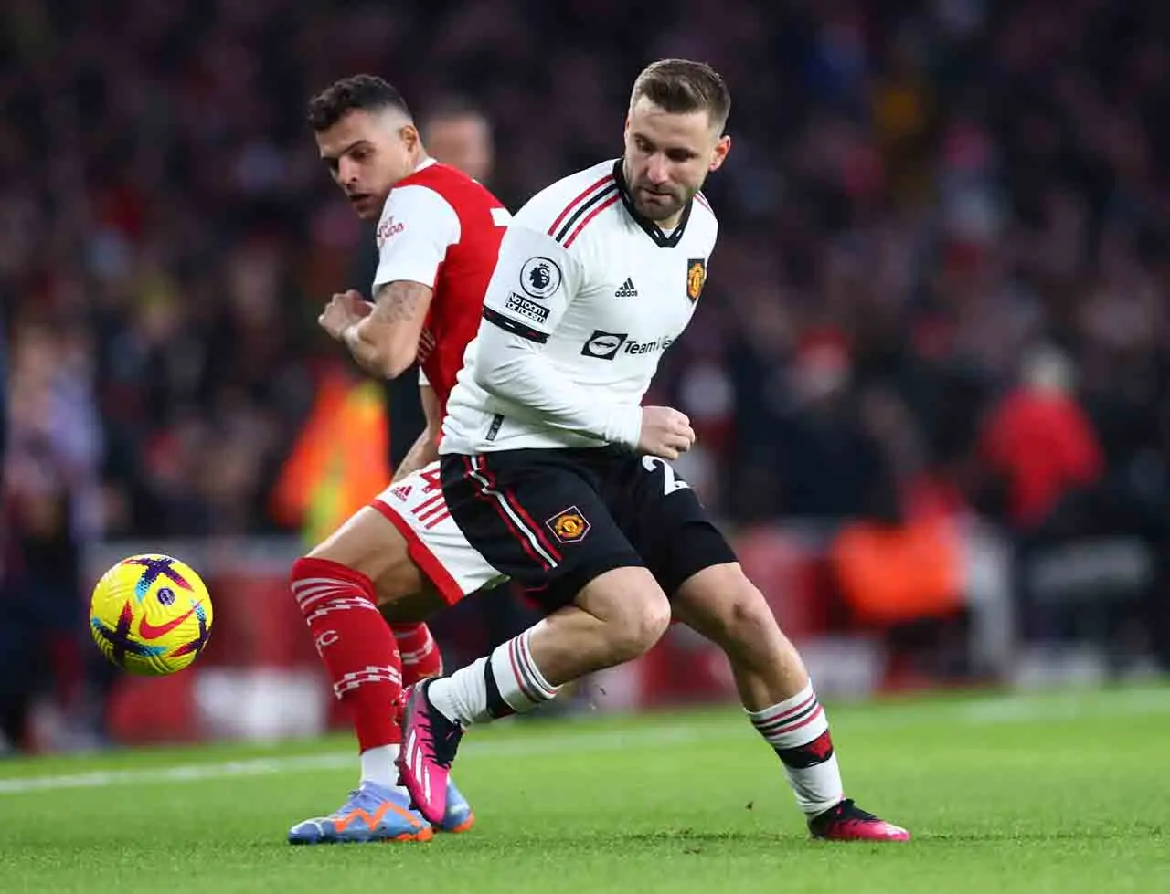 Arsenal Bungkam Manchester...