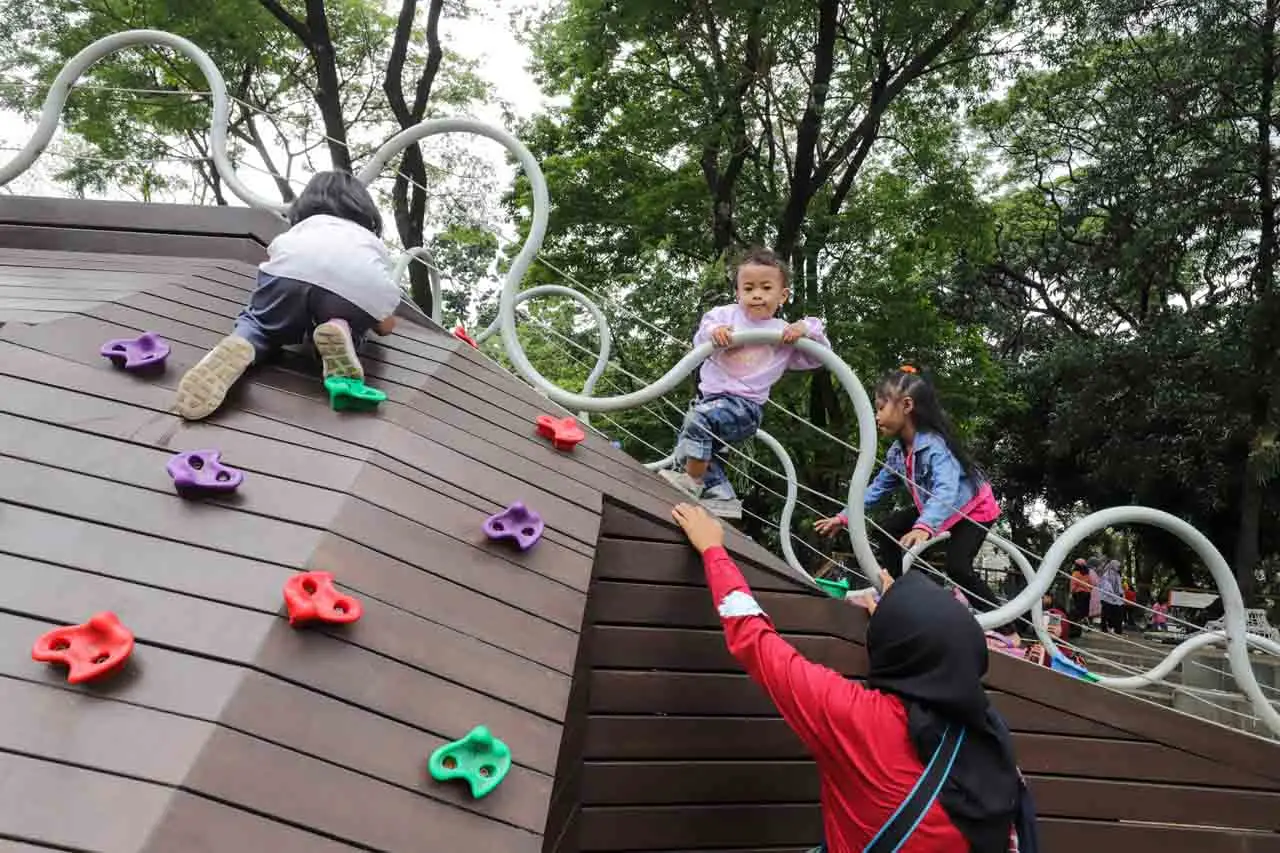 Tebet Eco Park Jadi...