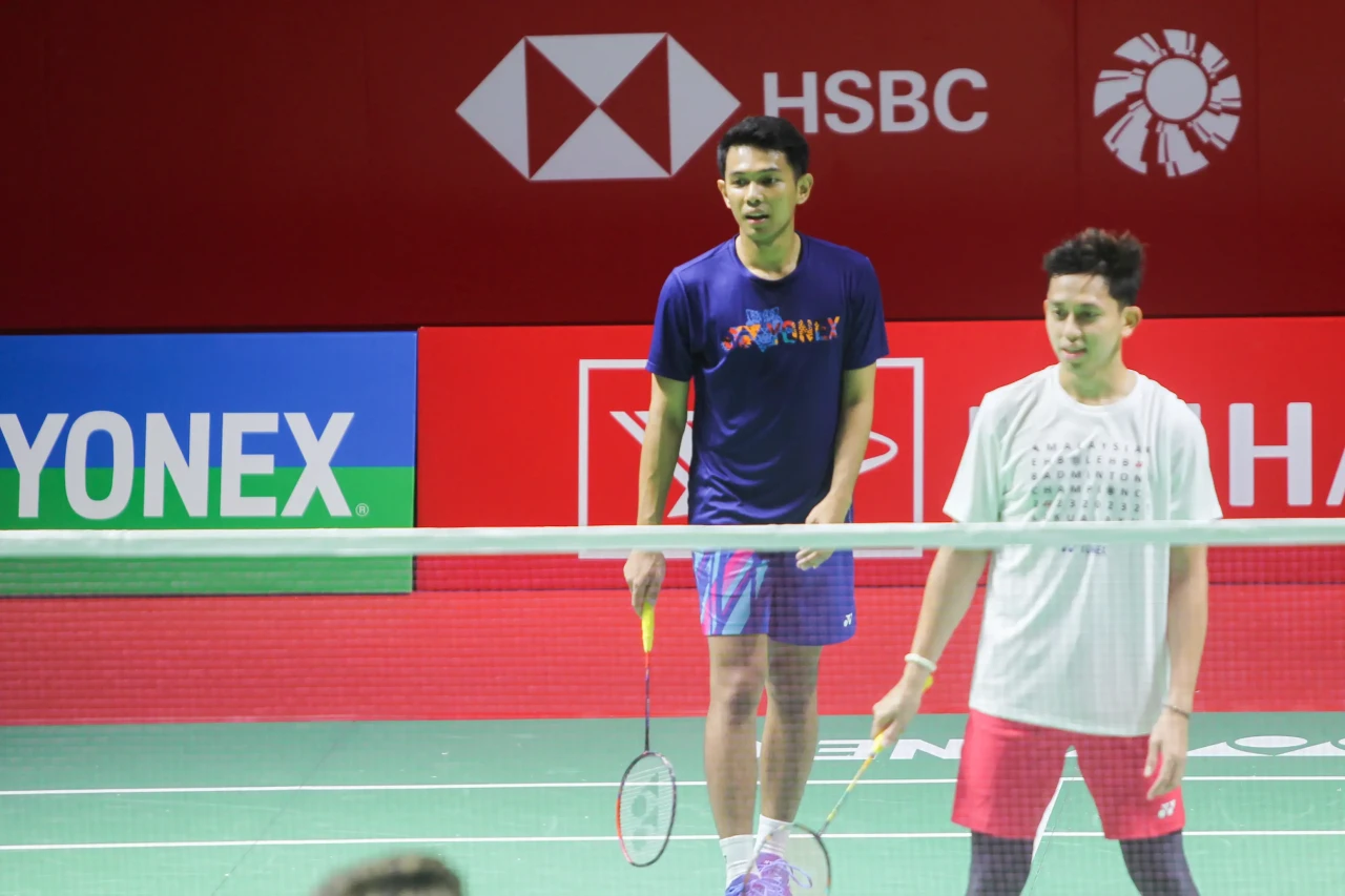 Melihat Persiapan Pebulutangkis...