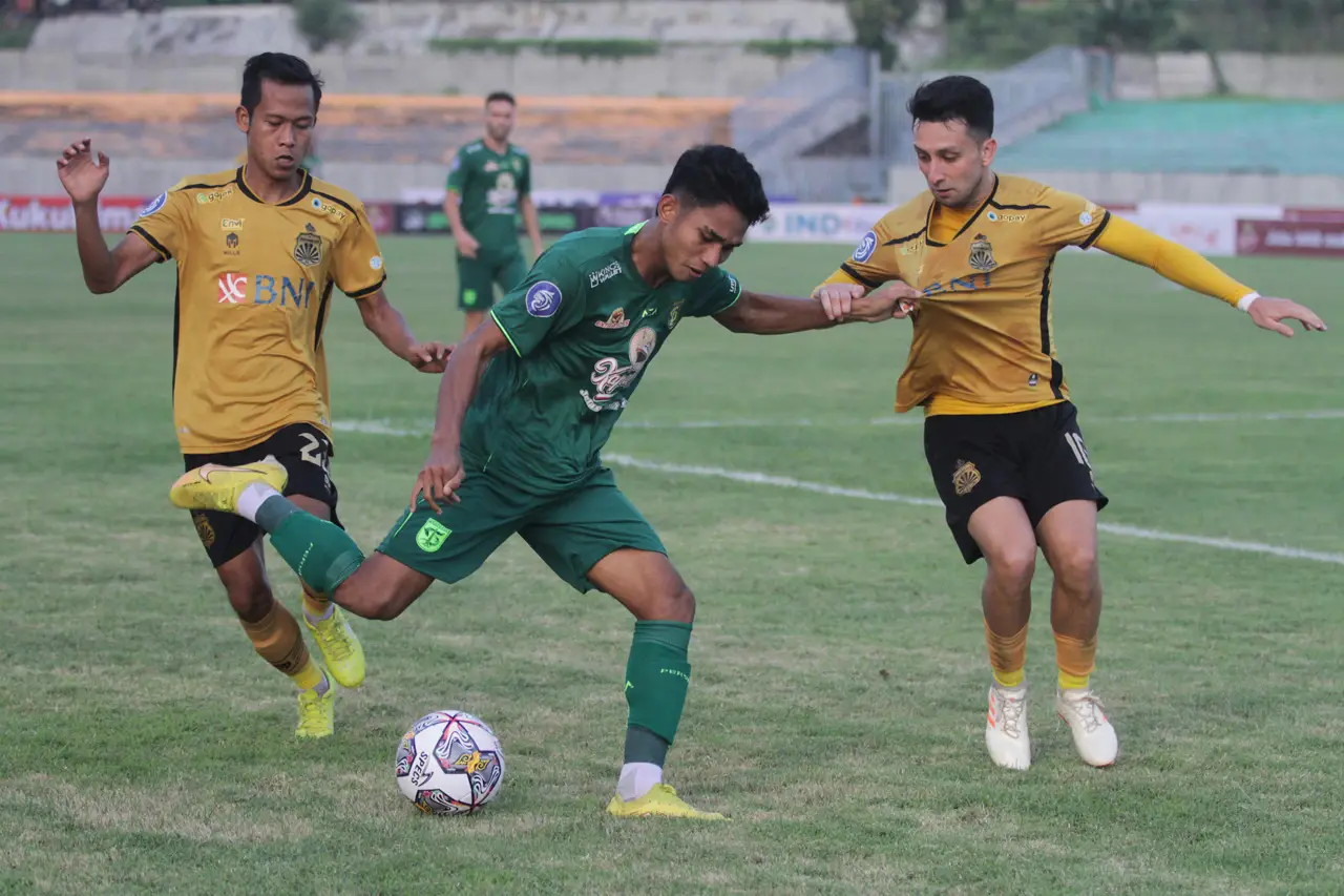 Persebaya Kalahkan Bhayangkara...