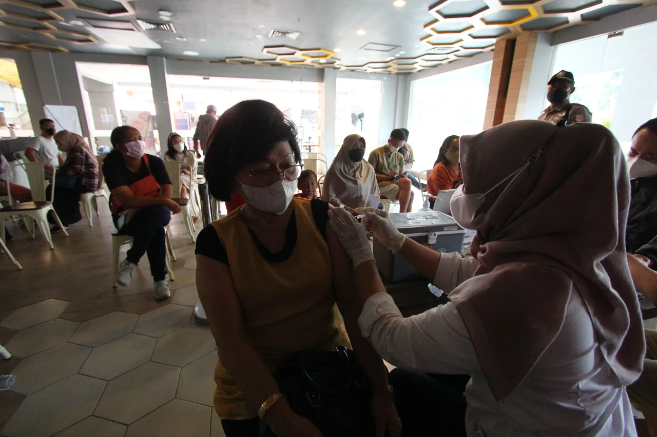 Antusiasme Warga Lakukan...
