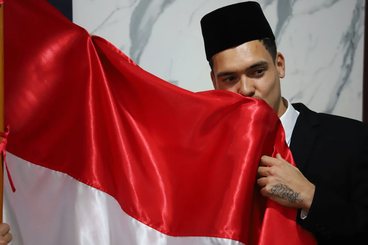 Sah Jadi WNI, Shayne...