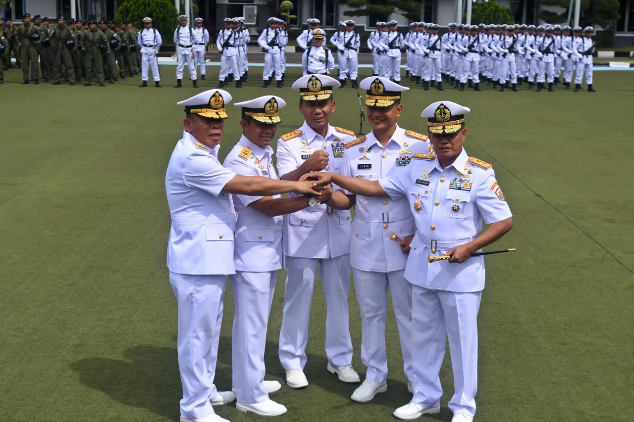 Pangkoarmada RI Pimpin...