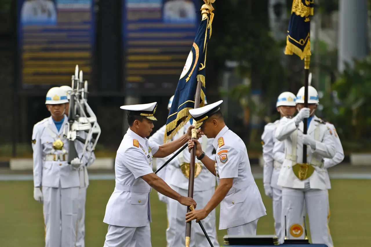 Pangkoarmada RI Pimpin...