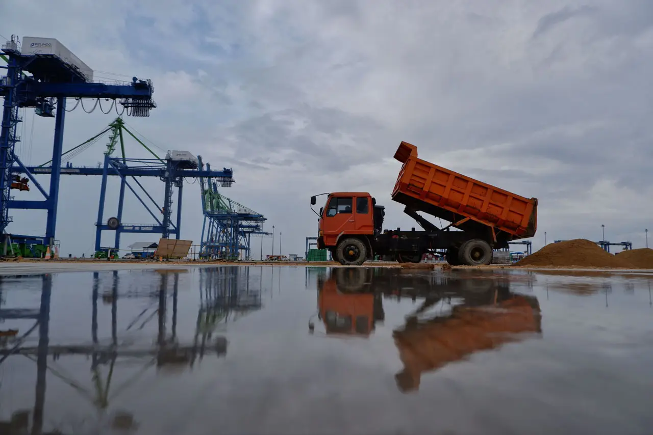 Melihat Megaproyek Makassar...