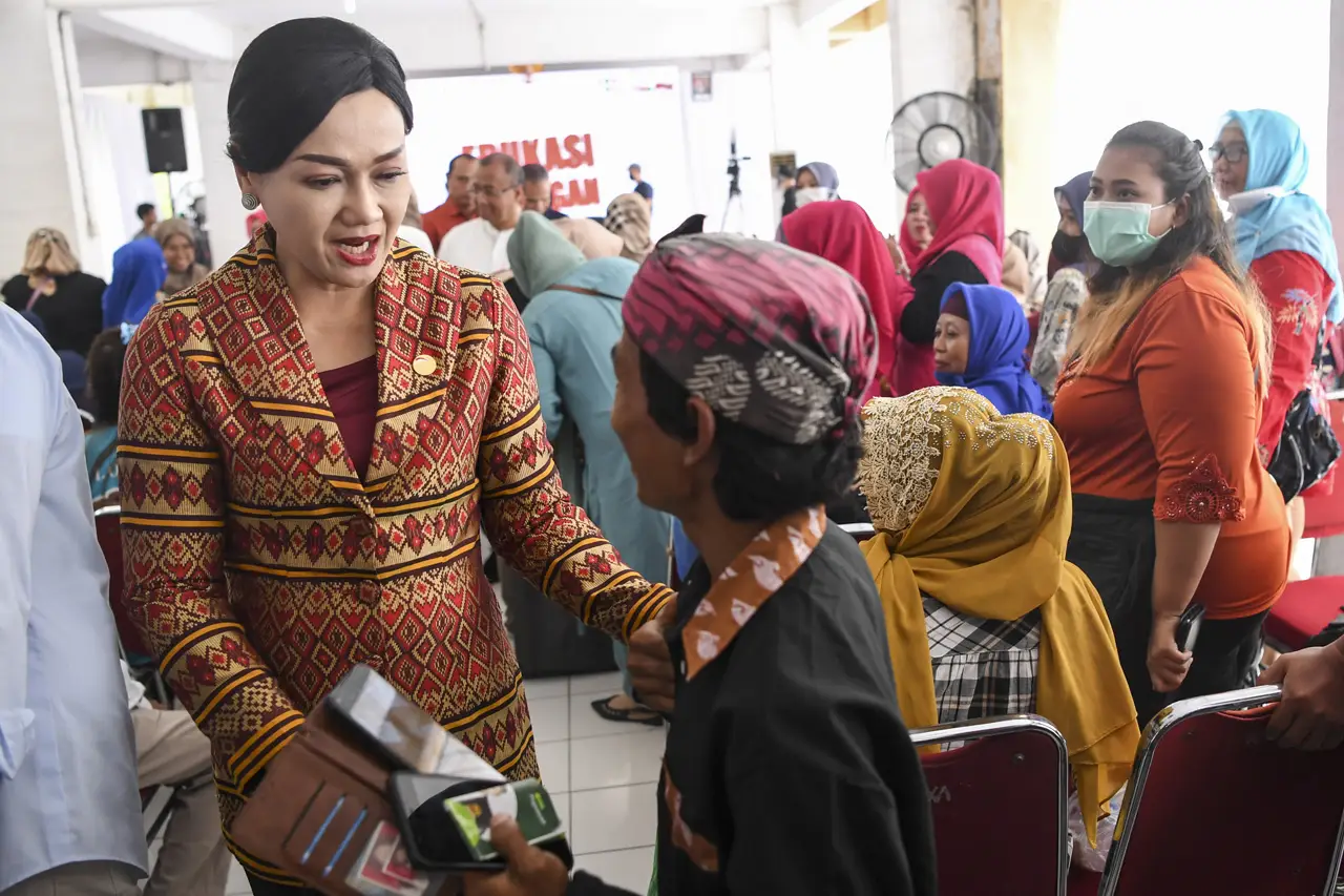 Edukasi Keuangan Pelaku...