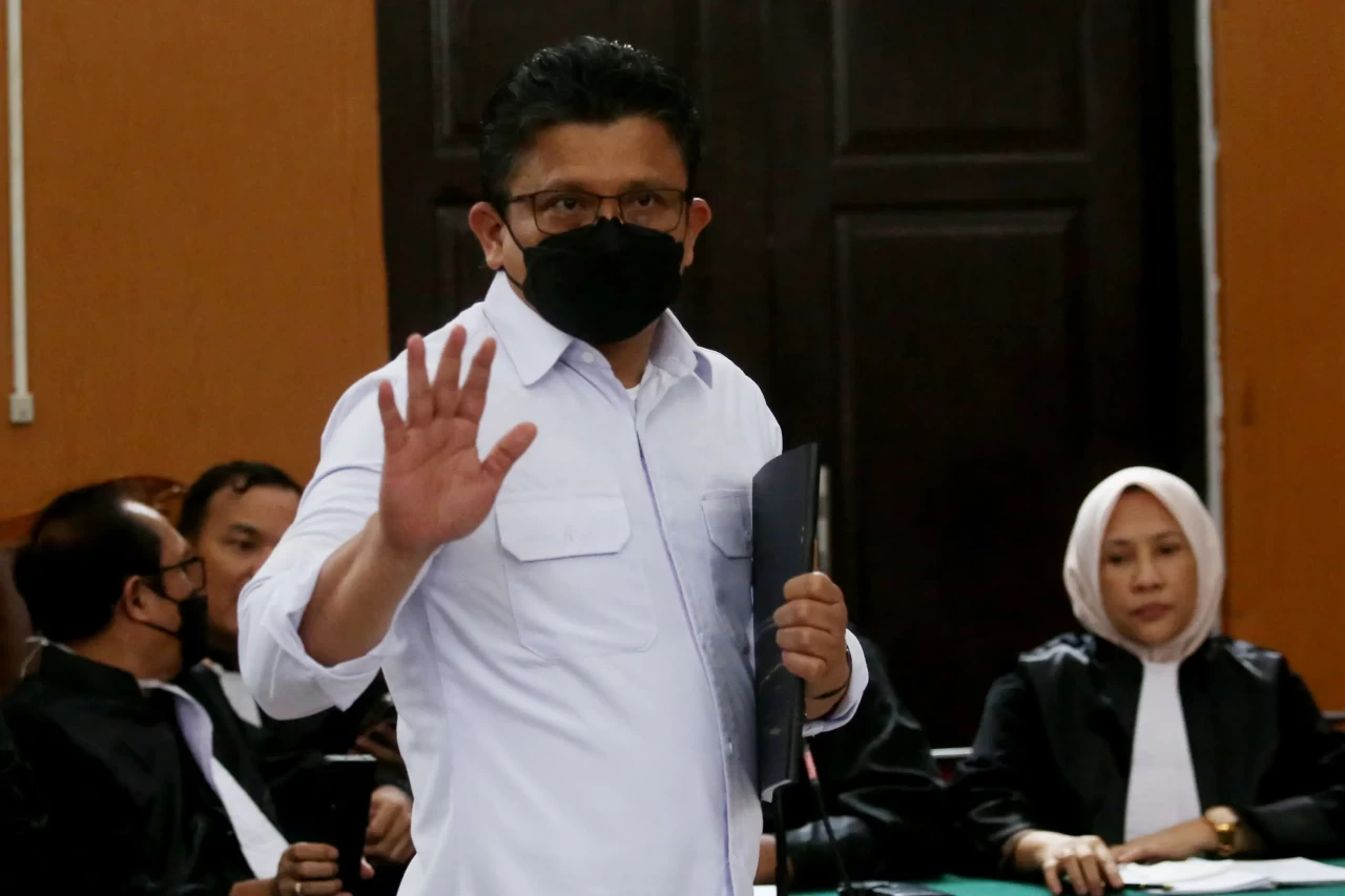Sidang Duplik Ferdy...