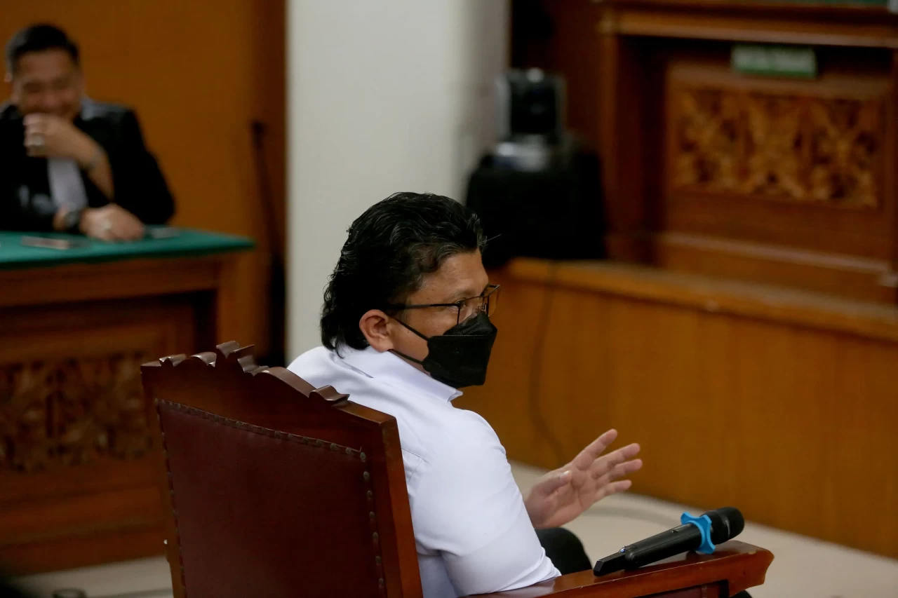Sidang Duplik Ferdy...