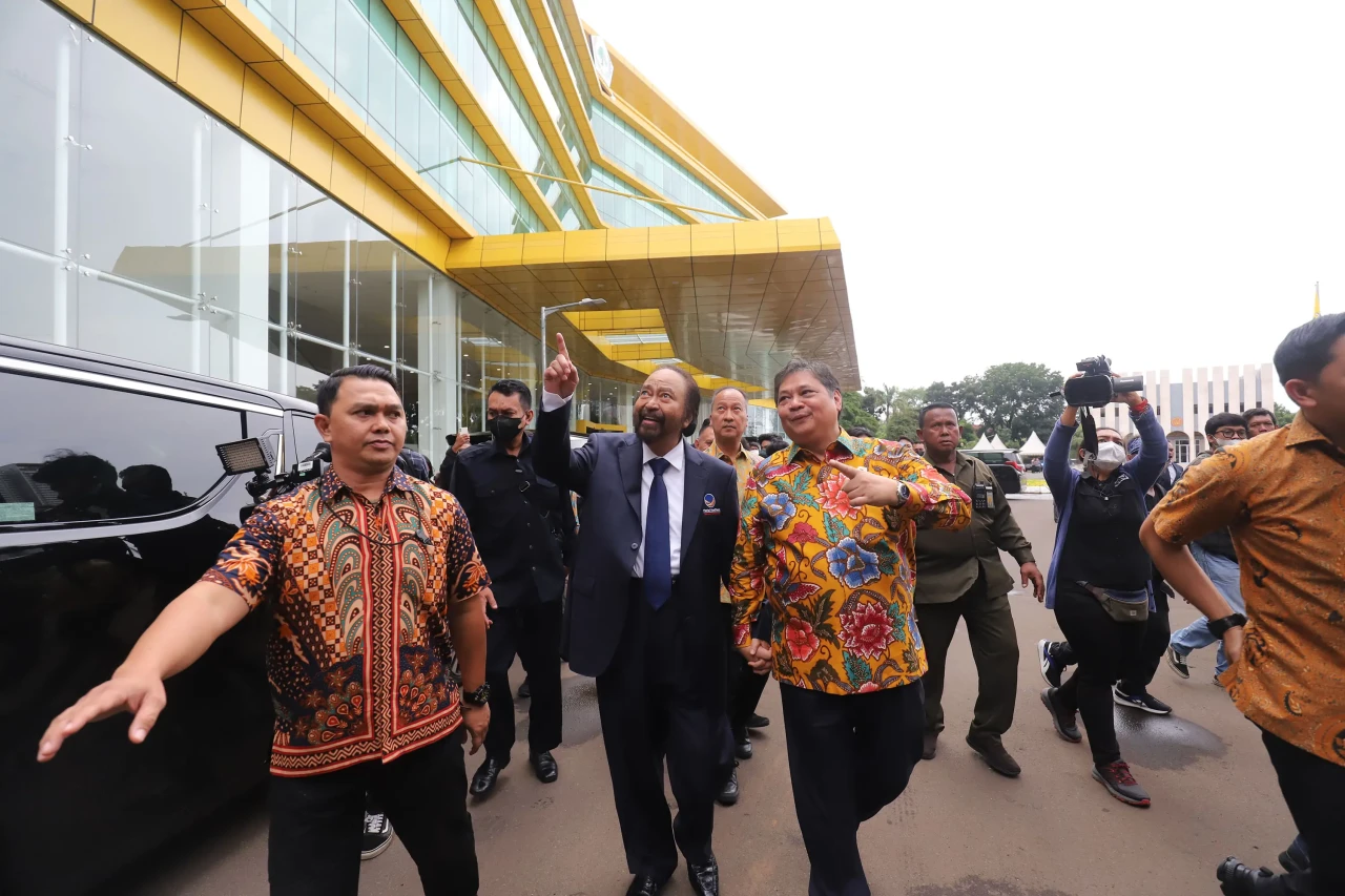 Pimpinan Partai Golkar...