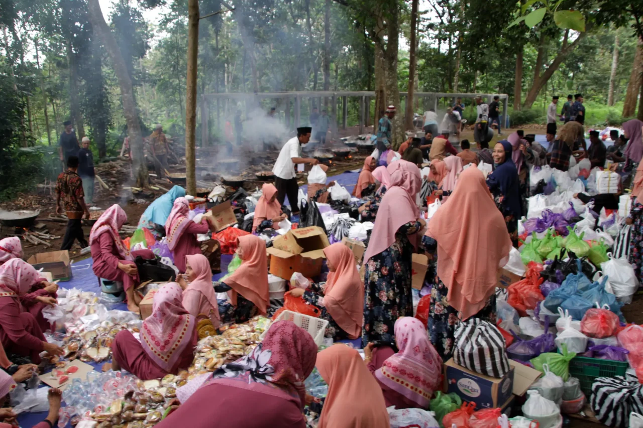 Tradisi Nyadran di Ngijo...
