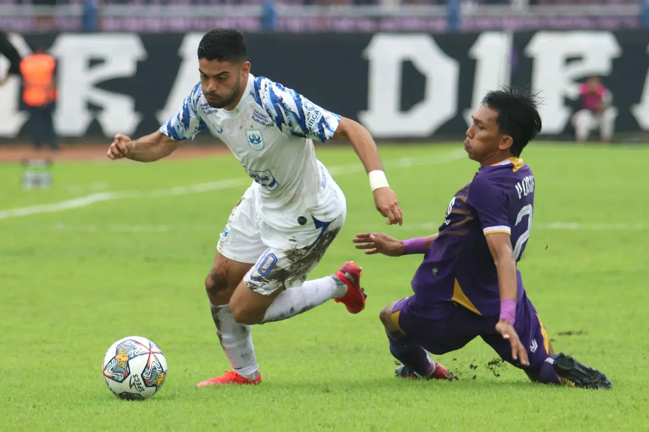 Menang 1-2, PSIS Semarang...