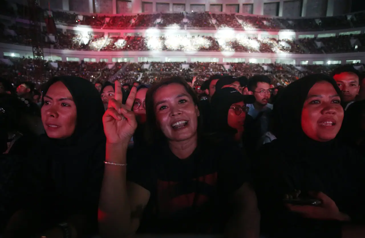 Kemeriahan Konser Pesta...