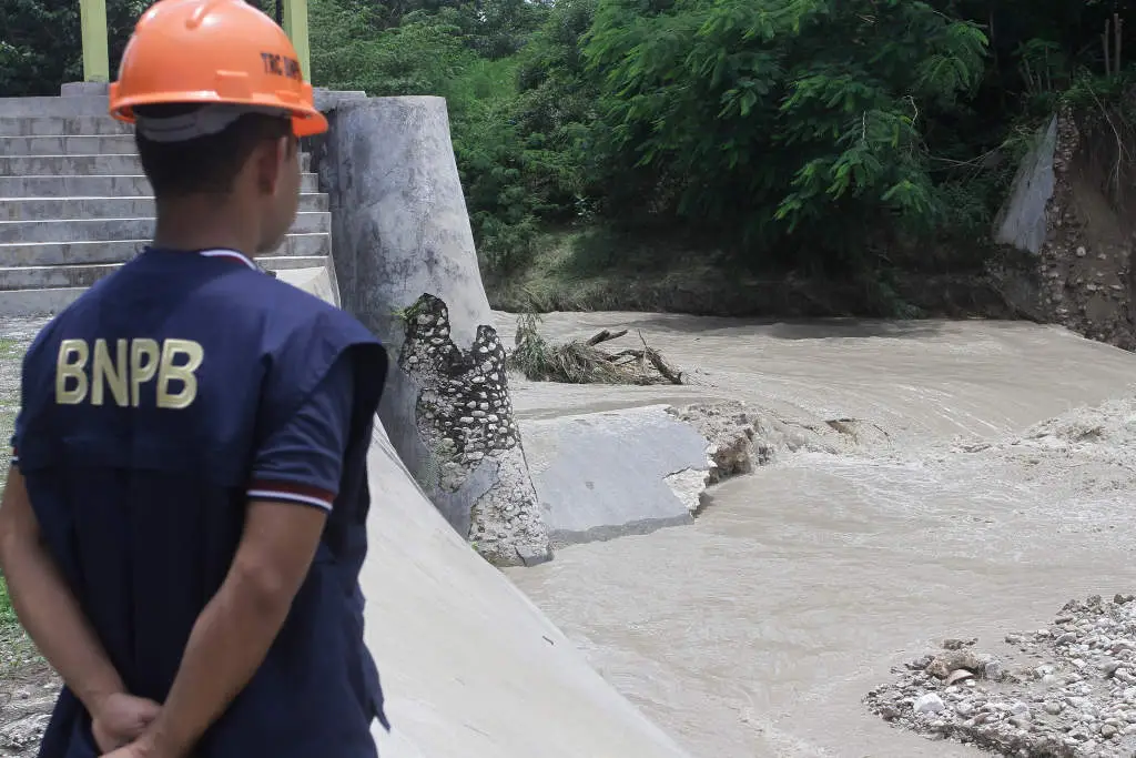 598 Rumah Terendam Banjir...