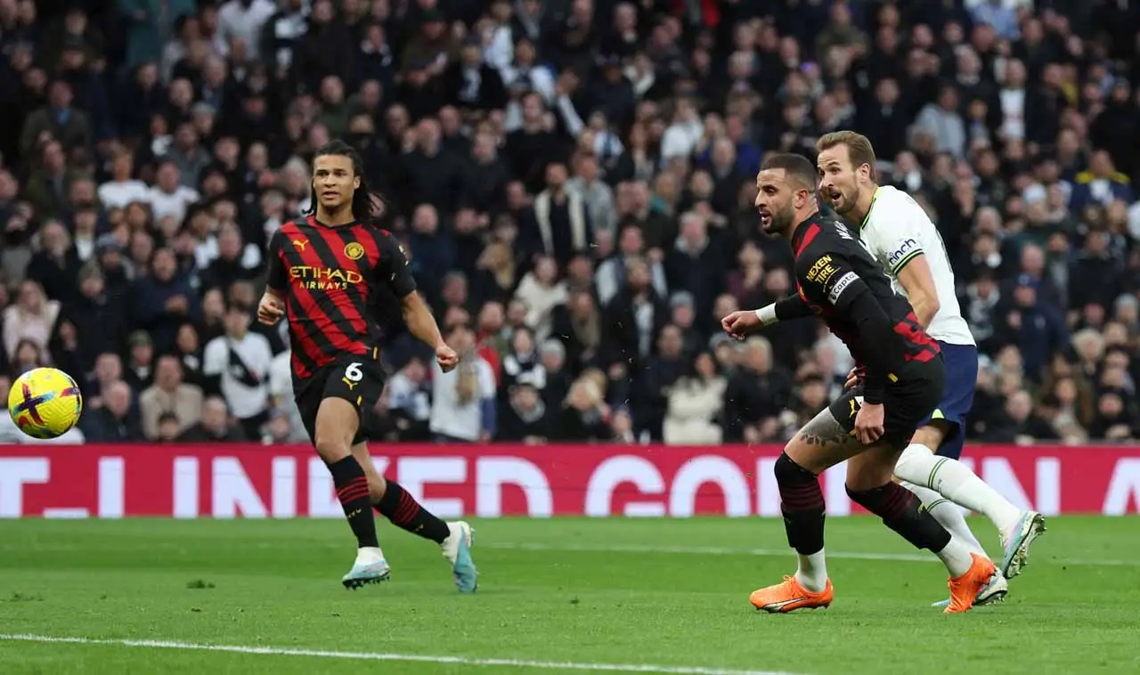 Harry Kane Jebol Gawang...