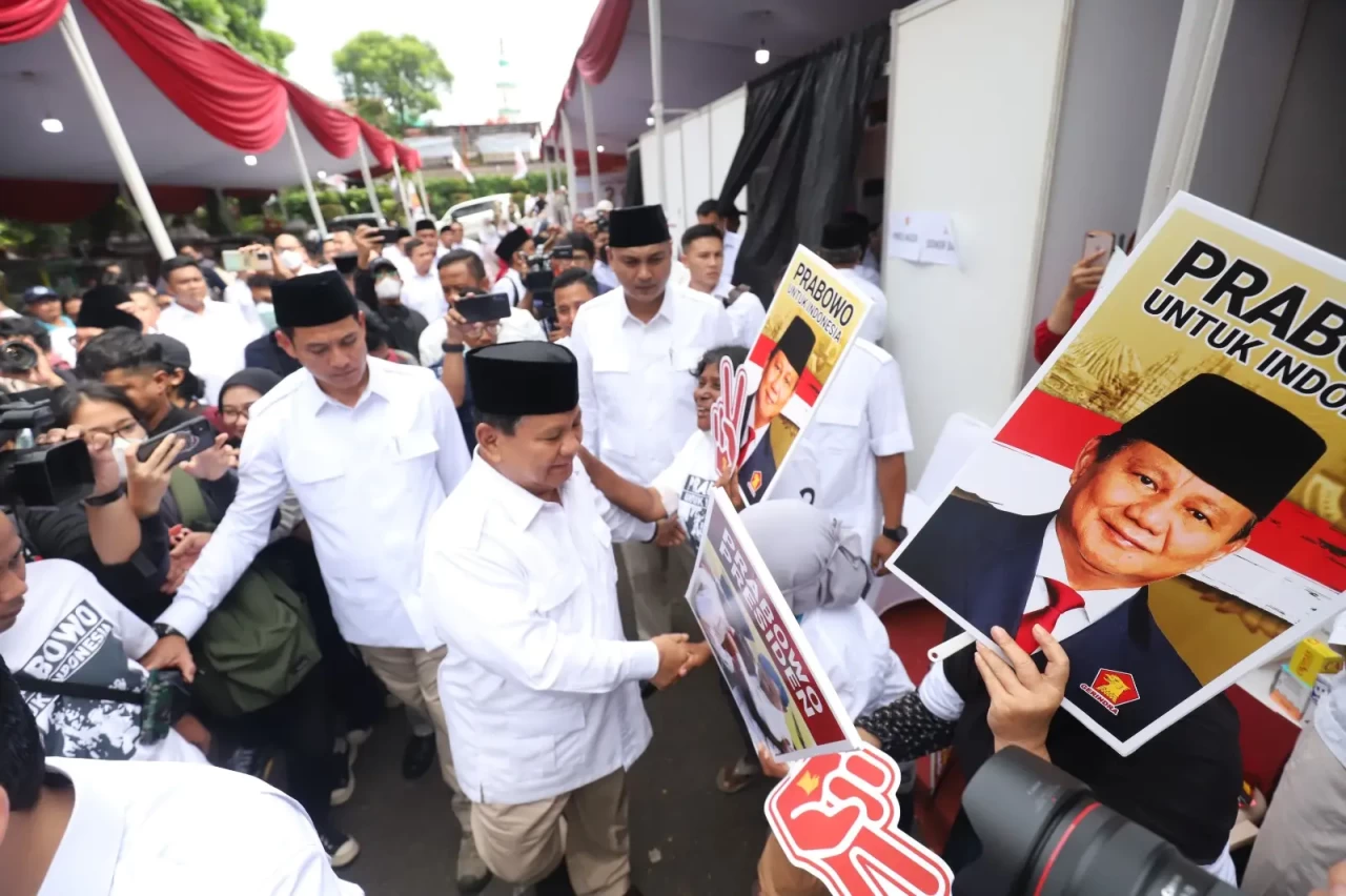 Prabowo Subianto Hadiri...
