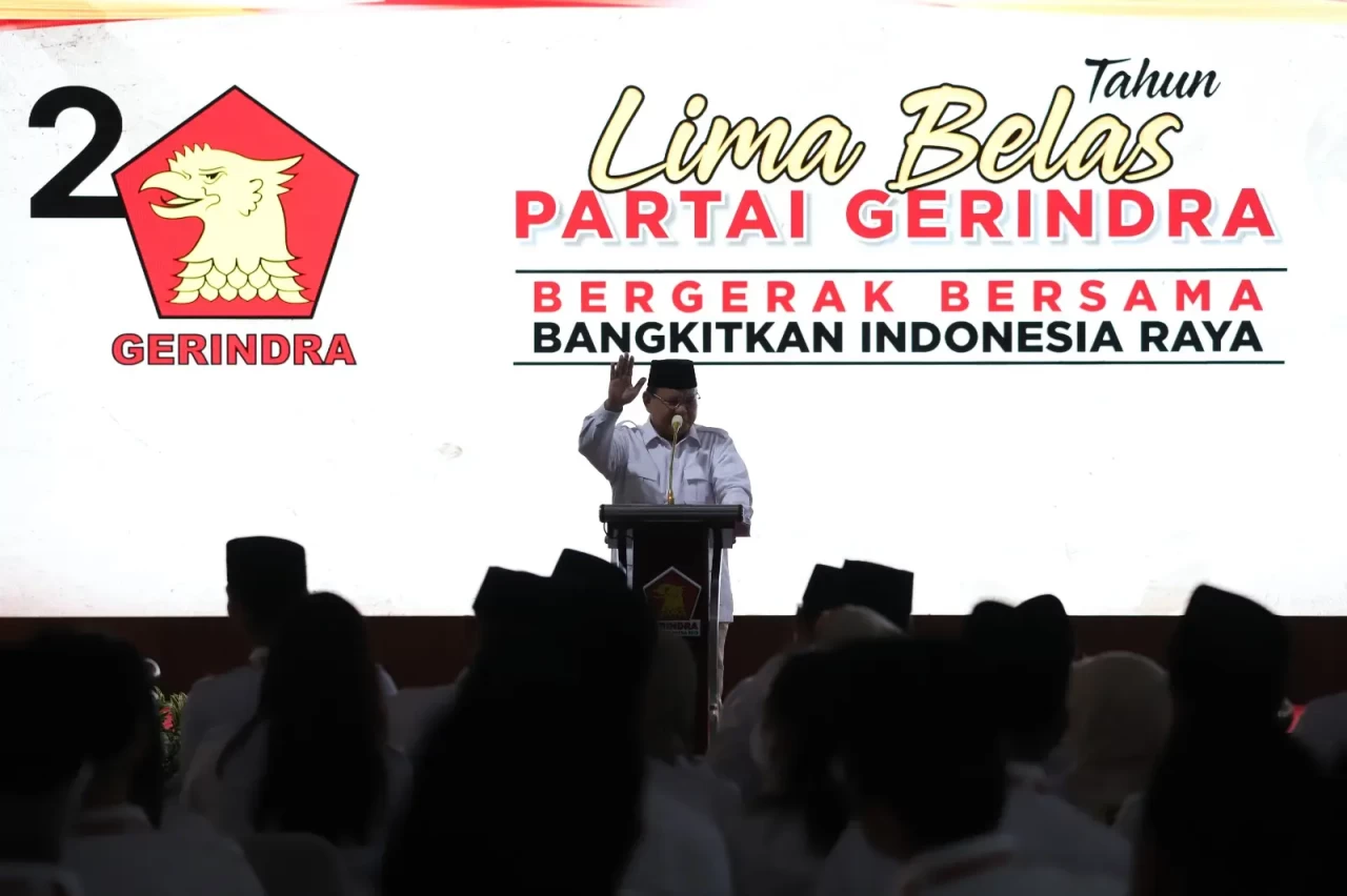 Prabowo Subianto Hadiri...