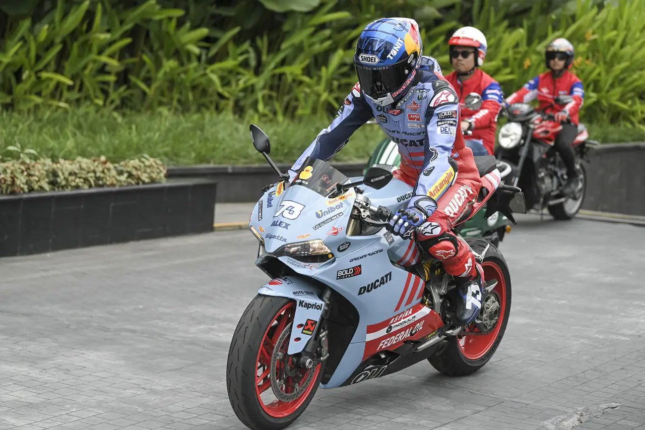 Momen Pembalap Gresini...