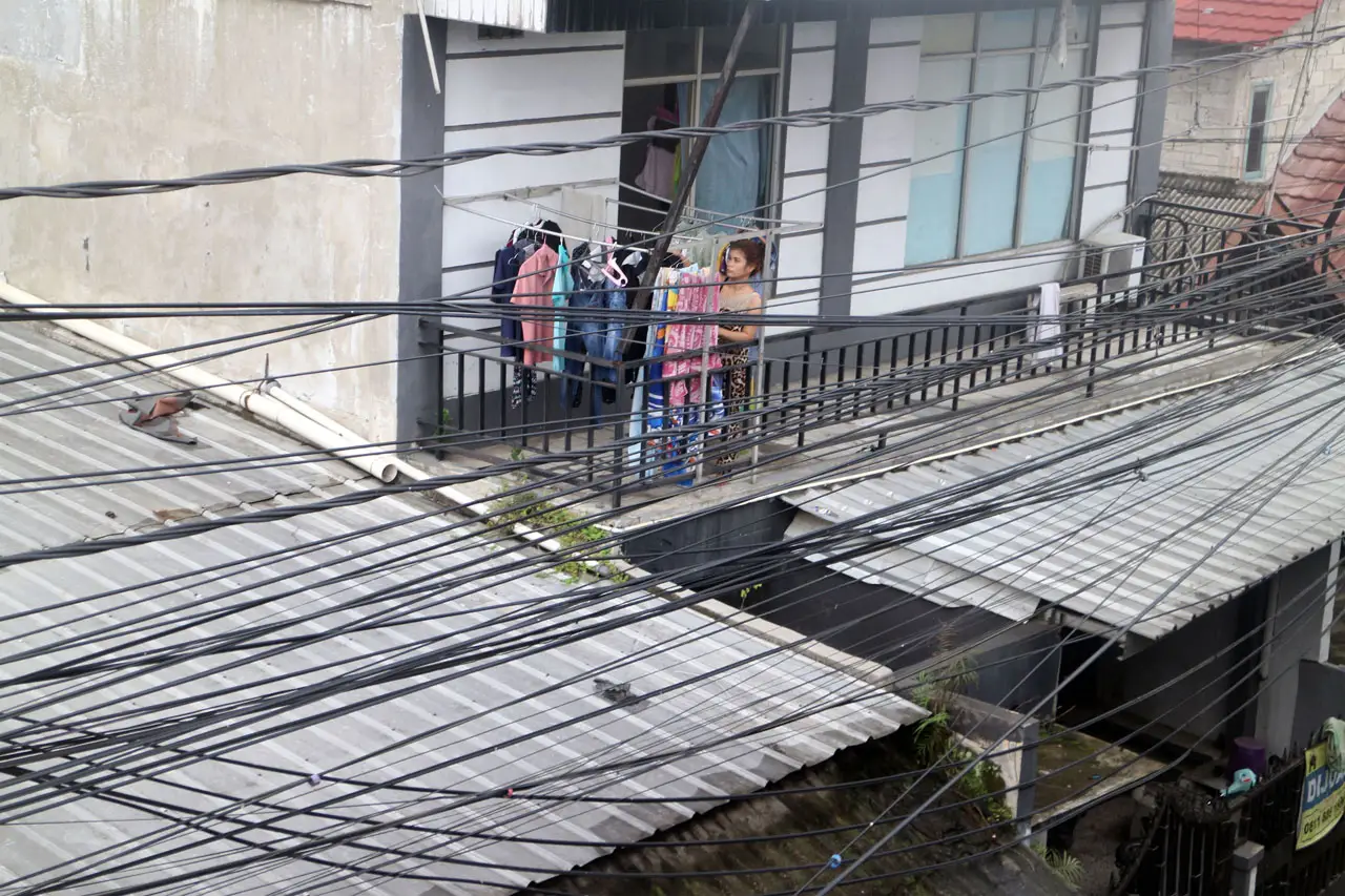 Kesemrawutan Instalasi...